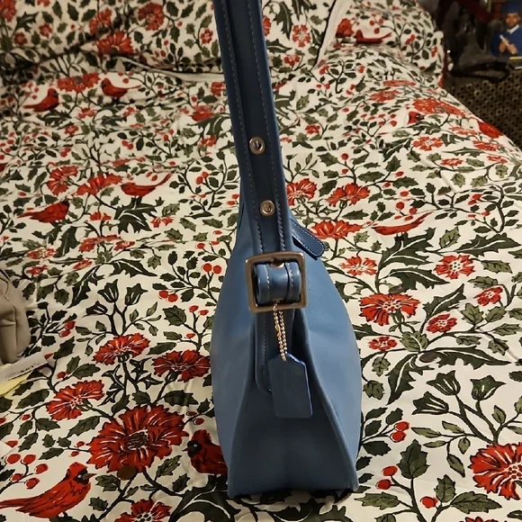 Coach Navy Blue Shoulder Bag - Picture 3 of 10